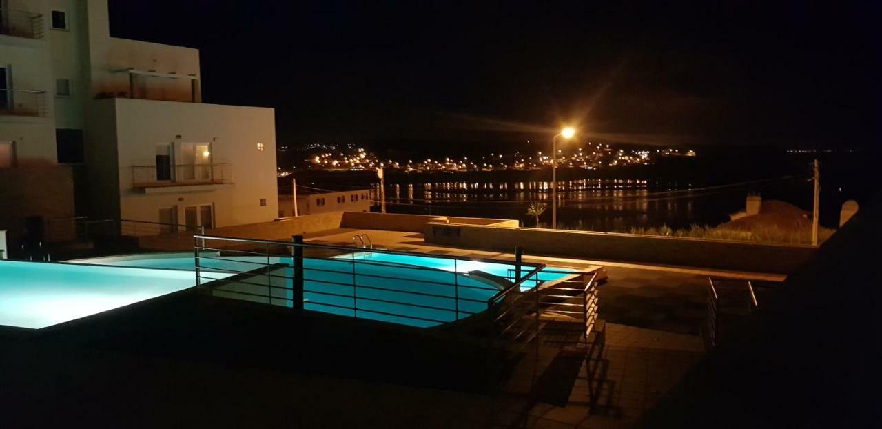Pe Na Praia Da Foz Foz do Arelho Buitenkant foto